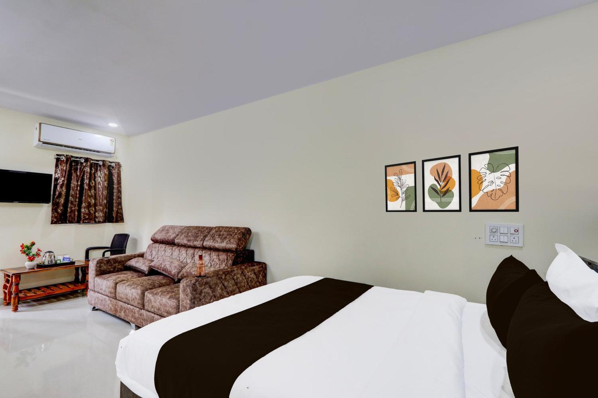 Hotel O Gk Grand Bibinagar Esterno foto