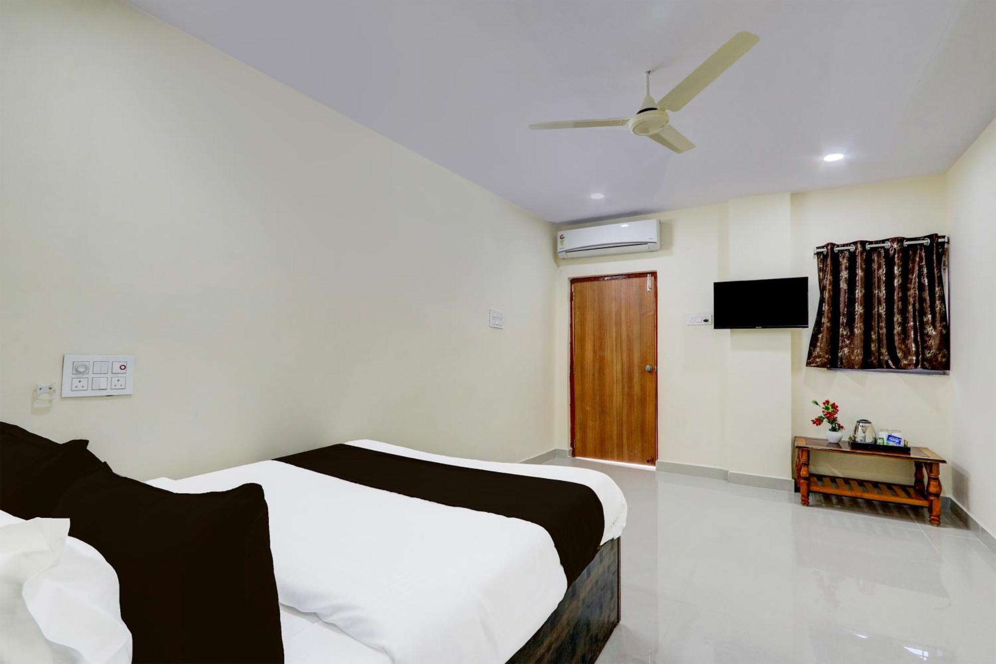 Hotel O Gk Grand Bibinagar Esterno foto
