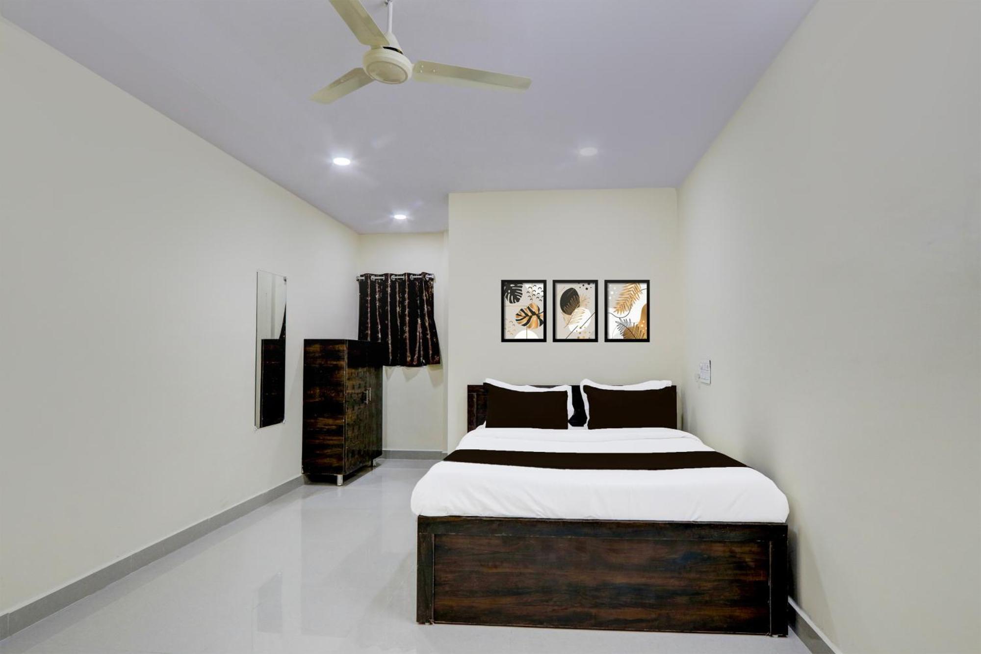Hotel O Gk Grand Bibinagar Esterno foto